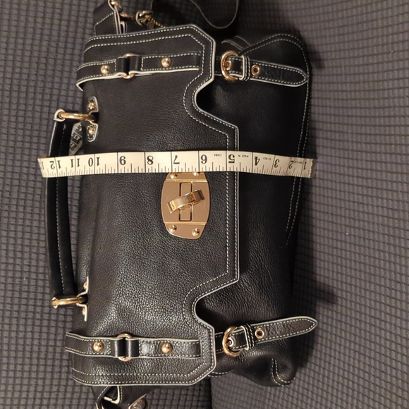 Danier Satchel - Picture 7 of 8